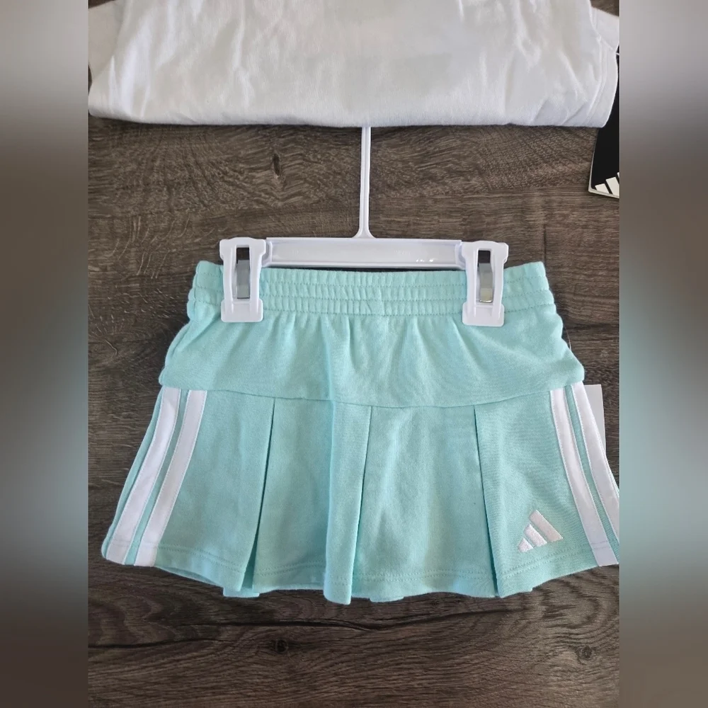 Adidas Girls Top & Skort Set Size 2t NWT